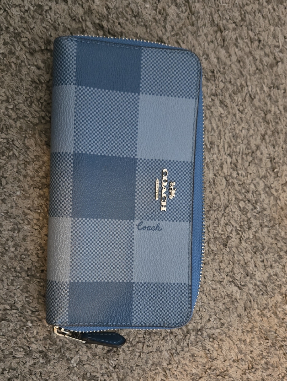 Authentic Coach Two-Tone Blue Check Zip Wallet
